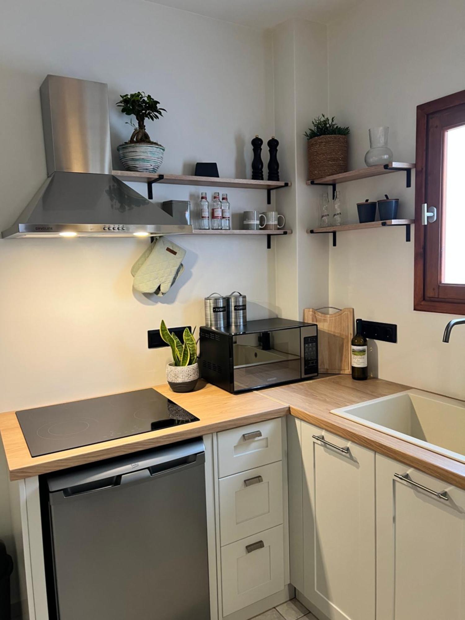 Olea White Holiday home