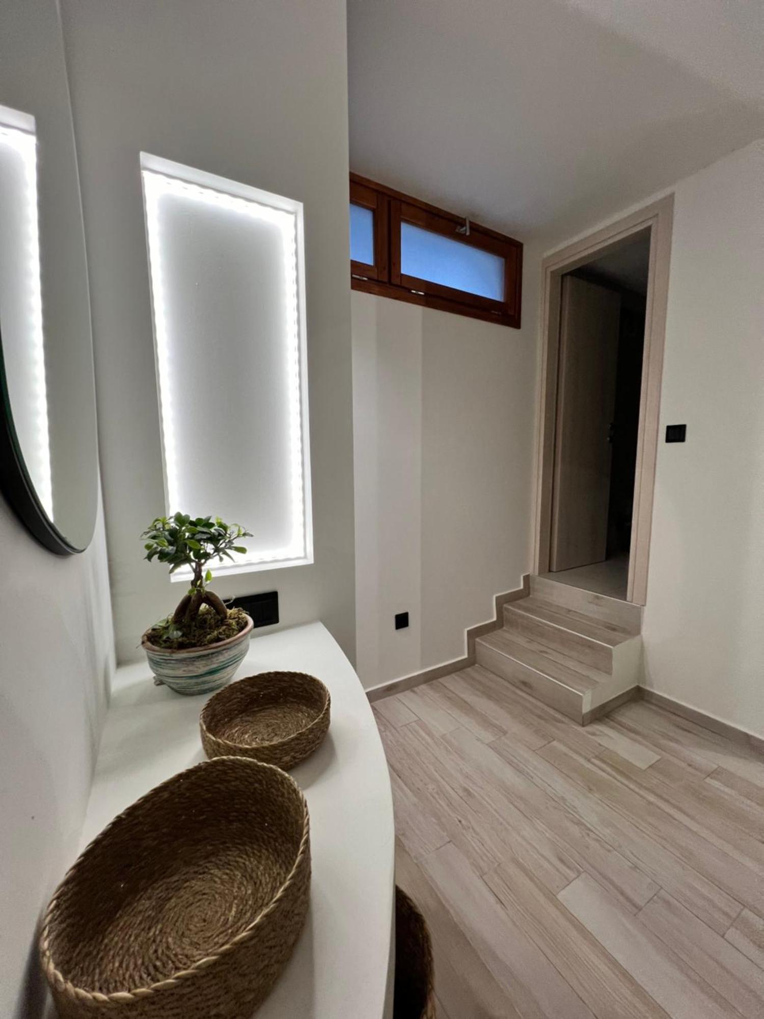 Olea White Holiday home